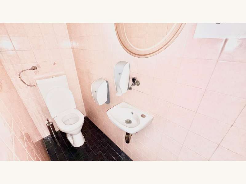 Einzelhandelsladen in 9020  - 11