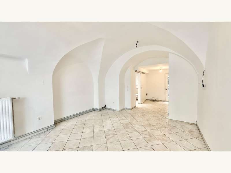 Einzelhandelsladen in 9010  - 4