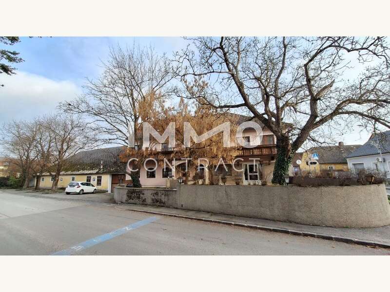 Geschäftshaus in 3382  - 1