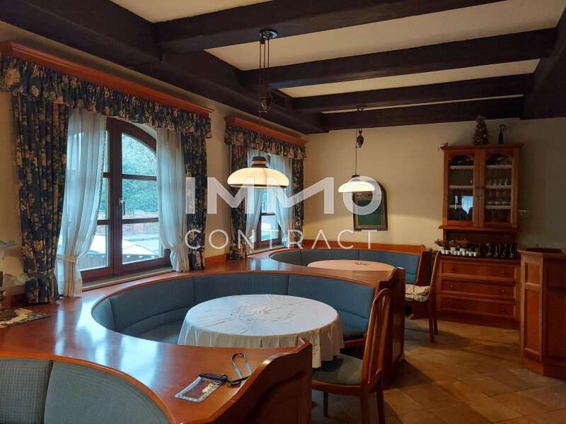 Geschäftshaus in 3382  - 7