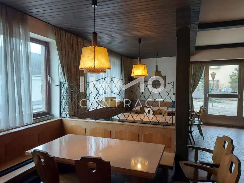 Geschäftshaus in 3382  - 15