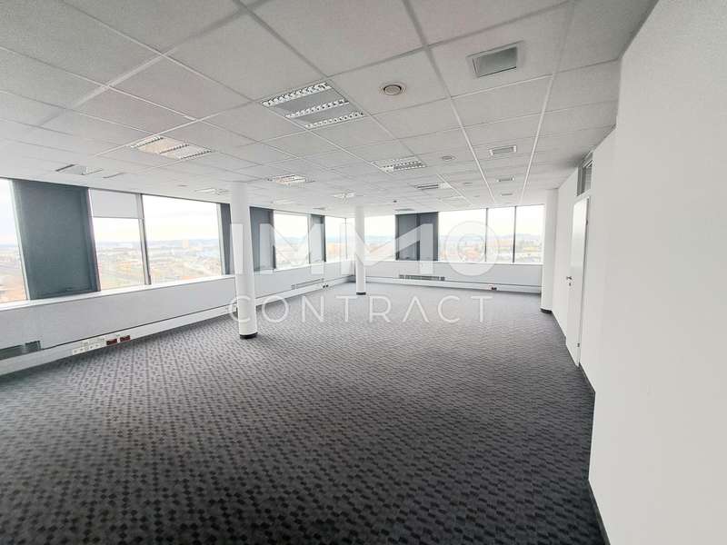 Büro in 4600  - 1