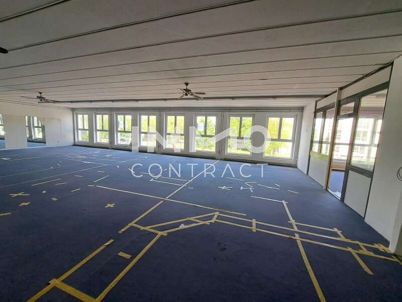 Büro/Praxis in 4053  - 4