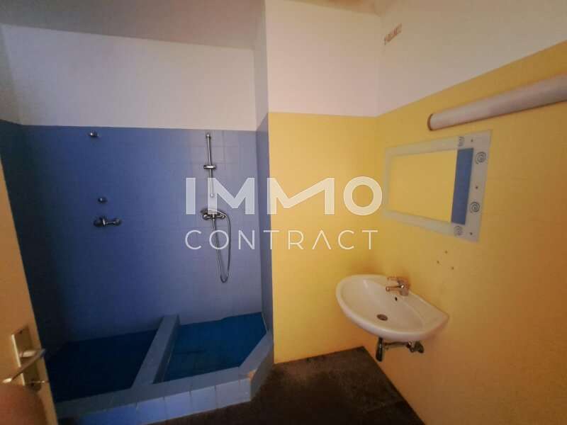 Büro/Praxis in 4053  - 8