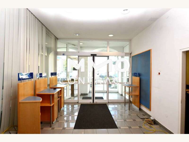 Empfangsbereich - Bild 3 von 12 Büro in 4982 - 3