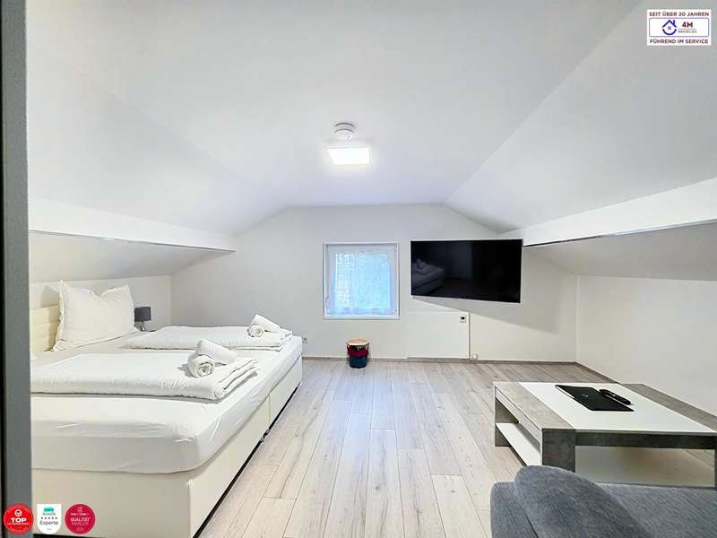 OG Schlafzimmer - Bild 2 von 15 Mehrfamilienhaus in 2763 - 2