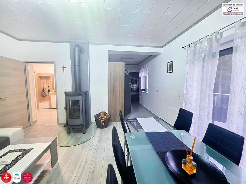 EG Wohnzimmer 2 - Bild 6 von 15 Mehrfamilienhaus in 2763 - 6