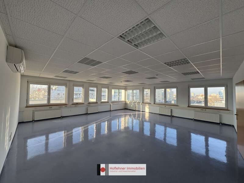 Büro/Praxis in 2351  - 1