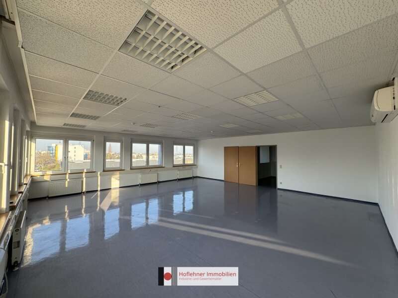 Büro/Praxis in 2351  - 6