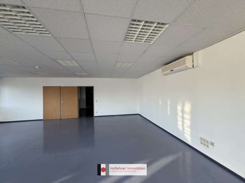Büro/Praxis in 2351  - 7