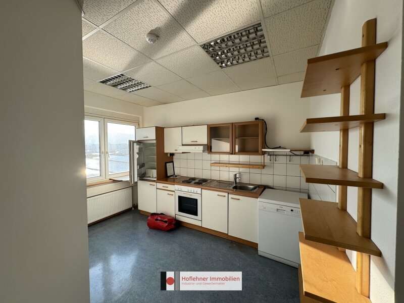 Büro/Praxis in 2351  - 3