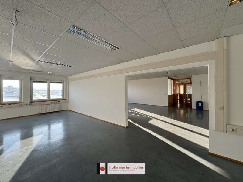 Büro/Praxis in 2351  - 7