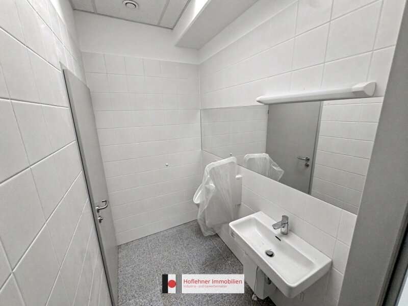 Büro/Praxis in 1220  - 6