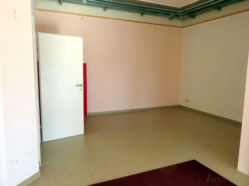 Einzelhandel in 8045  - 21