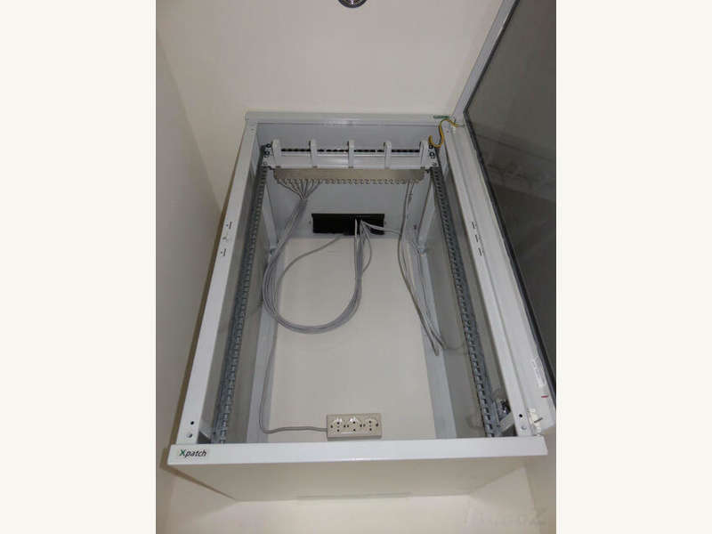 Einzelhandel in 8045  - 26