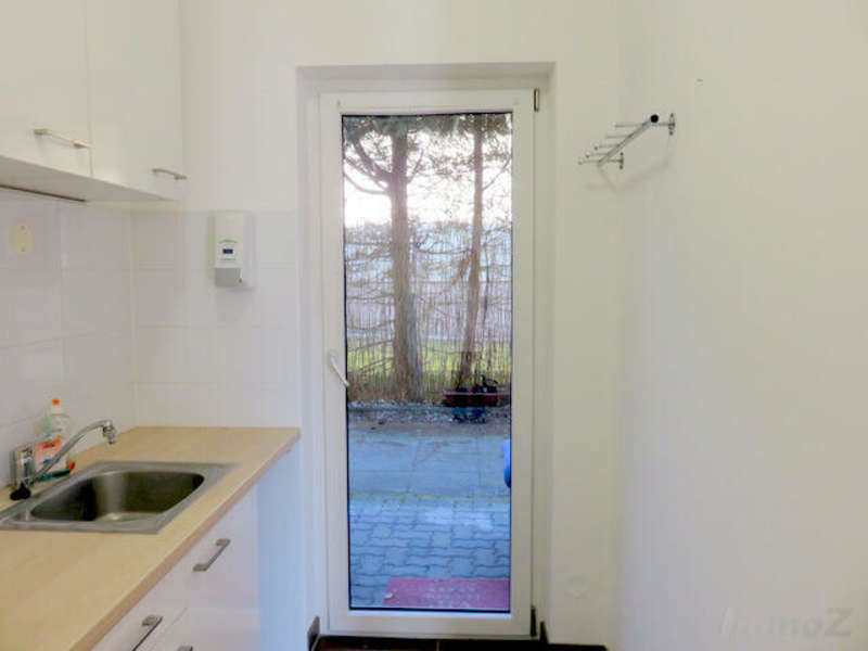 Einzelhandel in 8045  - 7