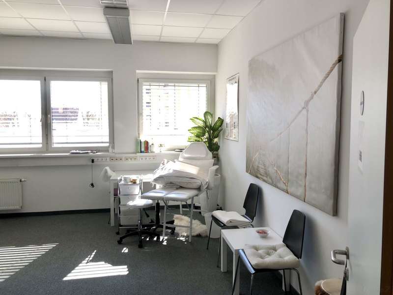 Büro/Praxis in 8051  - 12