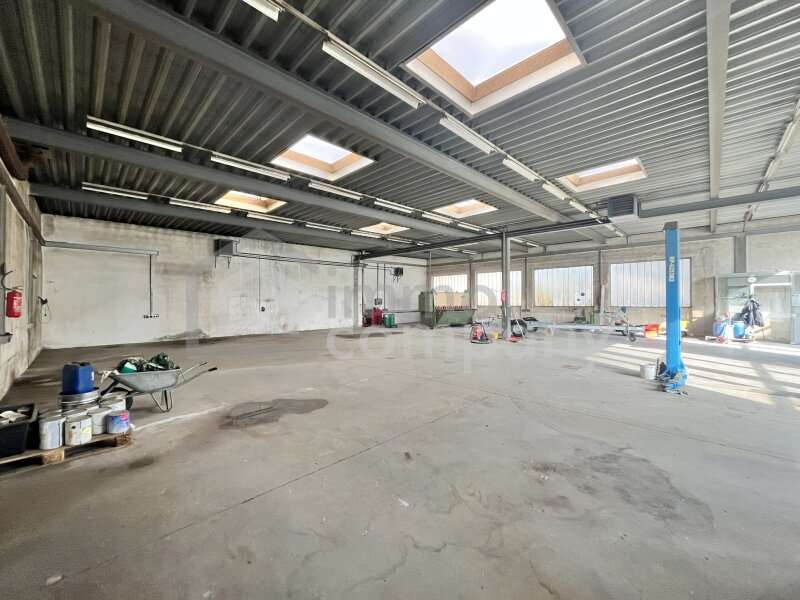 Halle - Werkstatt - Bild 2 von 3 Halle in 2325 - 2