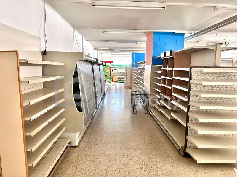 Einzelhandel in 3420  - 1
