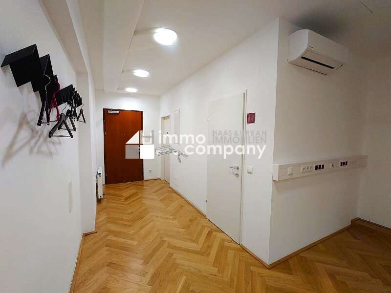 Büro/Praxis in 1010  - 8