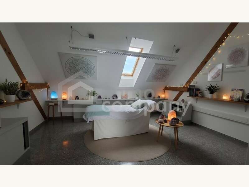Büro/Praxis in 8054  - 5