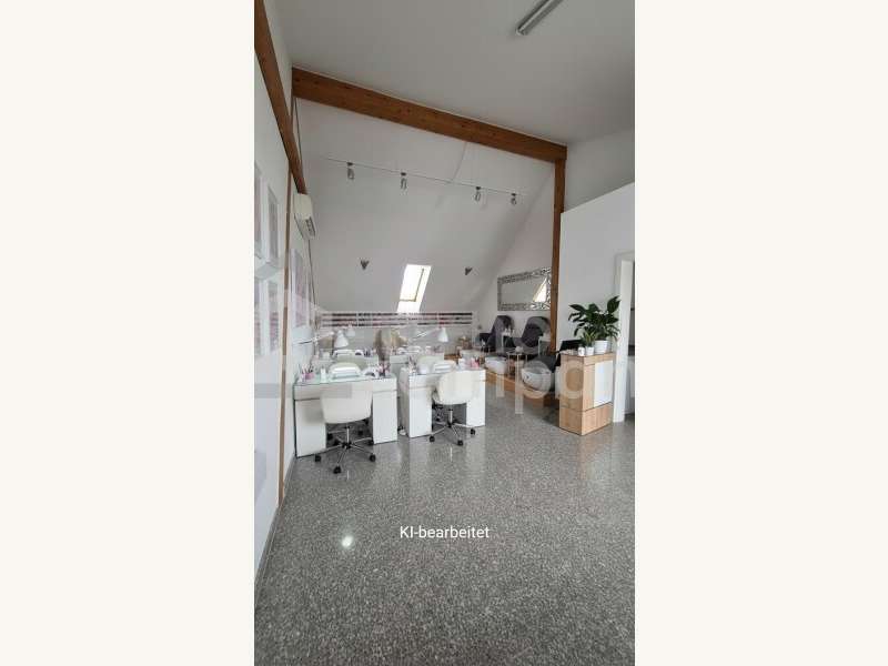 Büro/Praxis in 8054  - 1