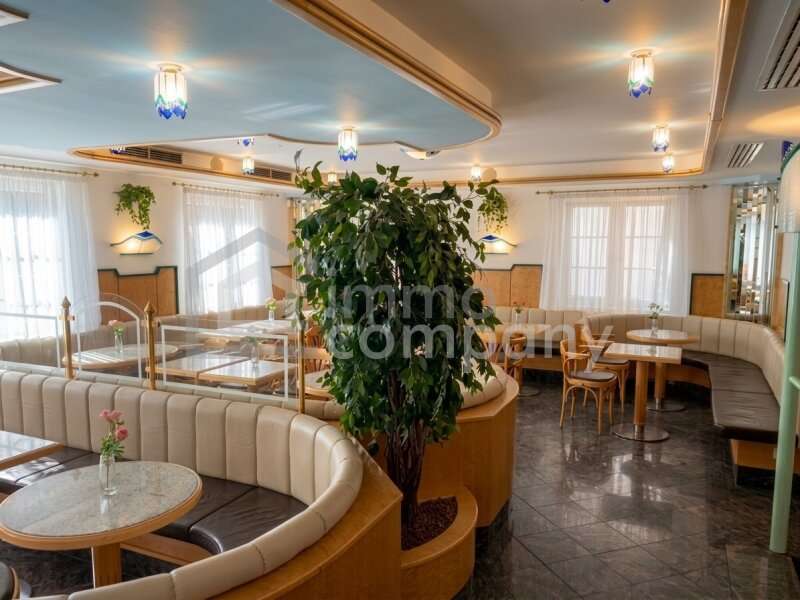 Gastronomie mit Wohnung in 2340  - 2