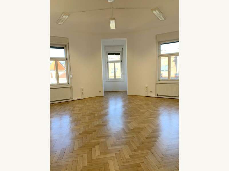 Büro/Praxis in 8010  - 1