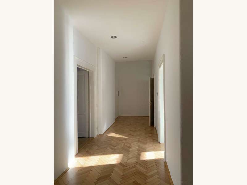 Büro/Praxis in 8010  - 2