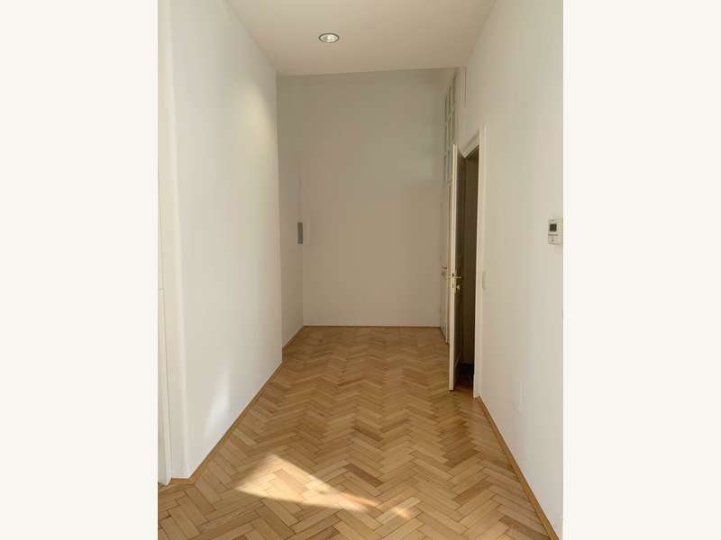 Büro/Praxis in 8010  - 11