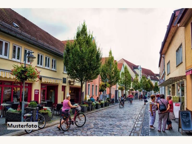 Wohn und Geschäftshaus in Neunkirchen Wohn und Geschäftshaus in Neunkirchen