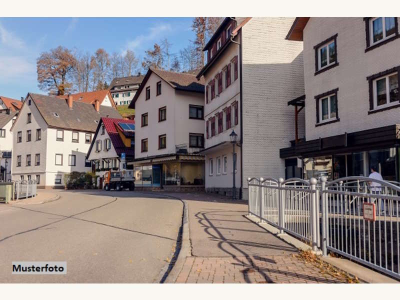 Wohn und Geschäftshaus in Zell am Moos