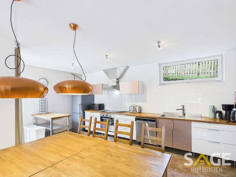 Mehrfamilienhaus in 5754  - 5