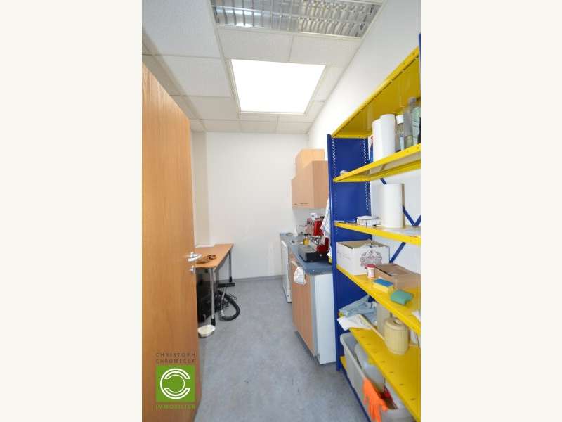 Büro/Praxis in 2353  - 5