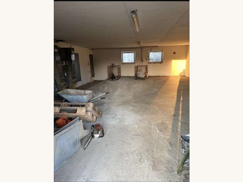 Lager mit Freifläche in 7552  - 5