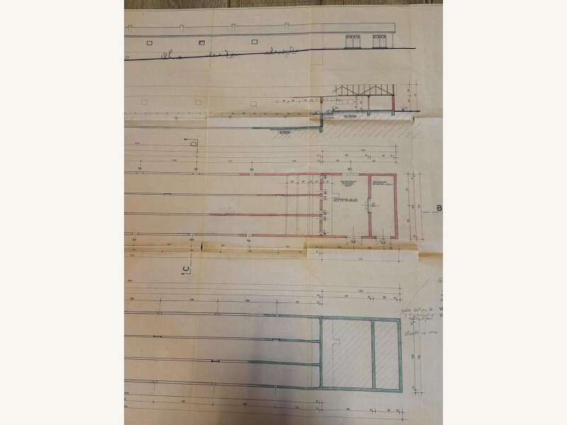 Lager mit Freifläche in 7552  - 9