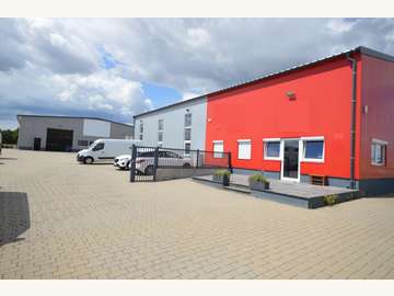 Produktionshalle in Pöttelsdorf