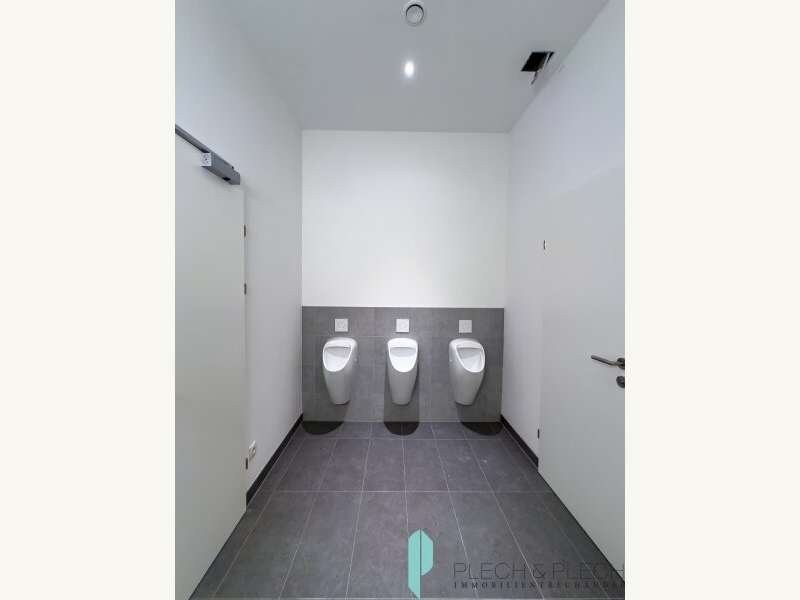 Büro/Praxis in 1120  - 8