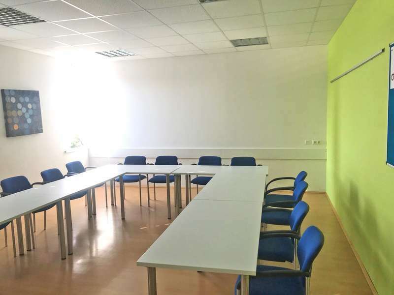 Büro/Praxis in 8480  - 2