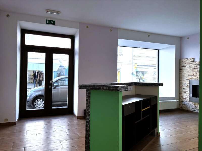 Büro/Praxis in 8490  - 6