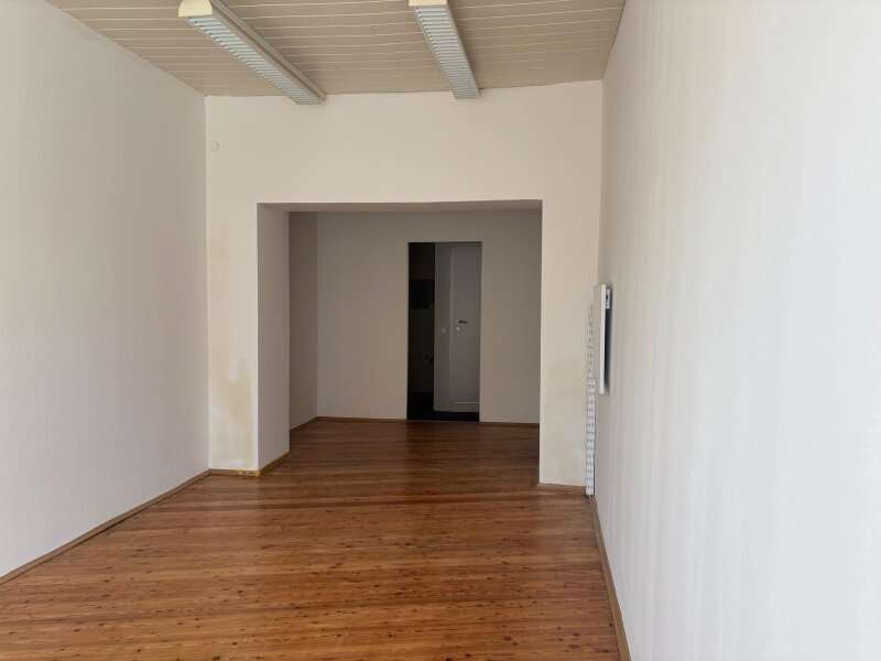 Büro/Praxis in 8530  - 2