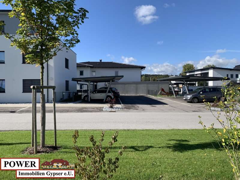Renditeobjekt in 5230  - 8