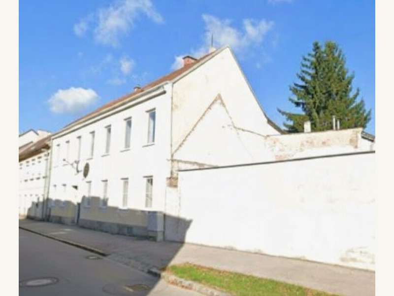 Mehrfamilienhaus in 2620  - 3