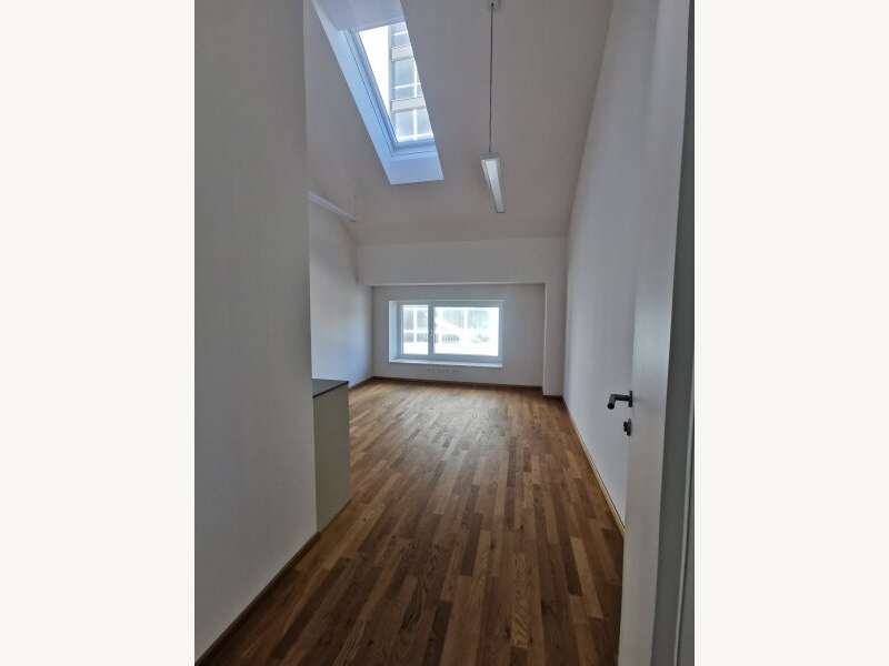 Büro in 2630  - 4