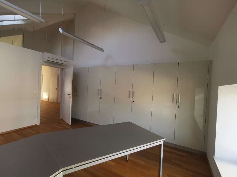Büro in 2630  - 9