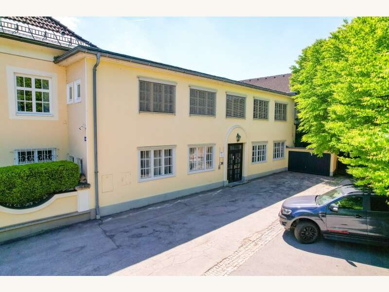 Büro/Praxis in 9020  - 18