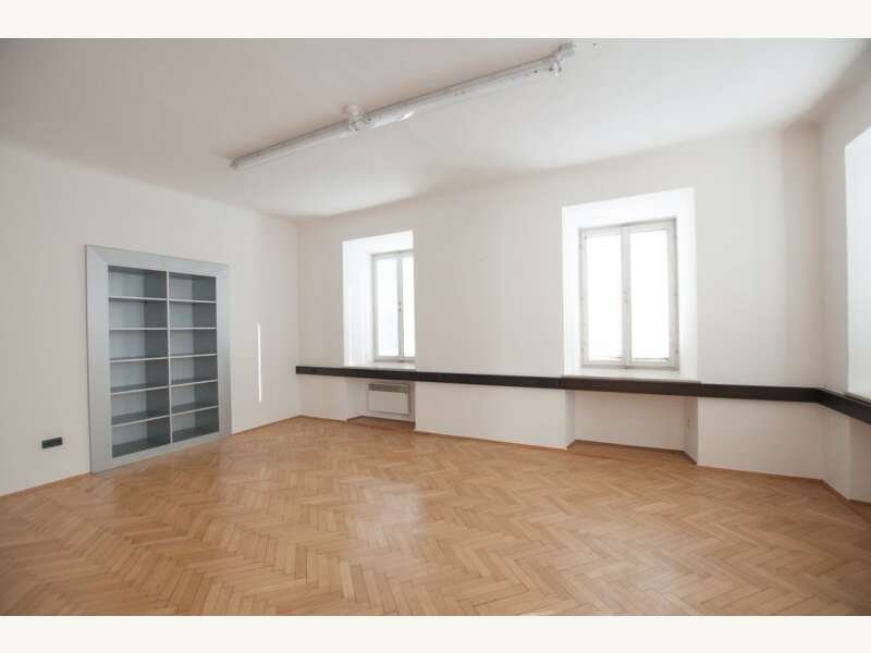 Büro/Praxis in 9020  - 5