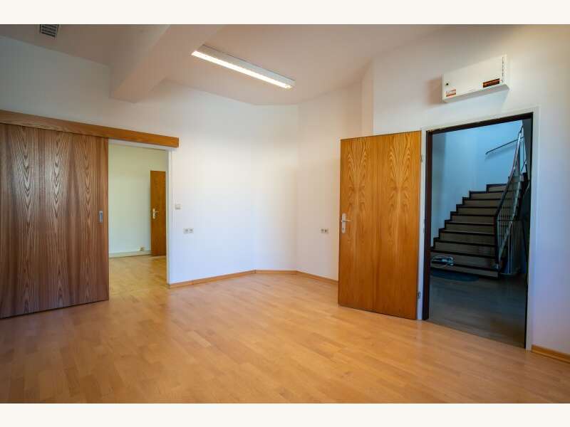 Büro/Praxis in 9020  - 4