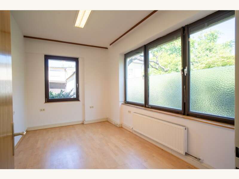 Büro/Praxis in 9020  - 10