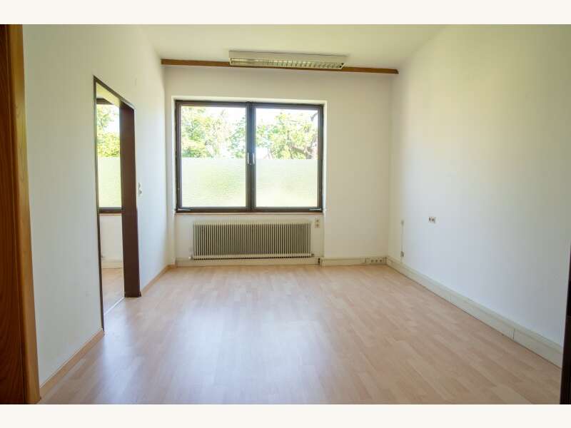 Büro/Praxis in 9020  - 18